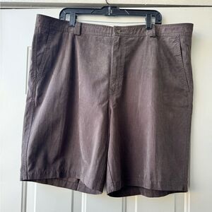 Tommy Bahama Mmes’s Shorts Size 42